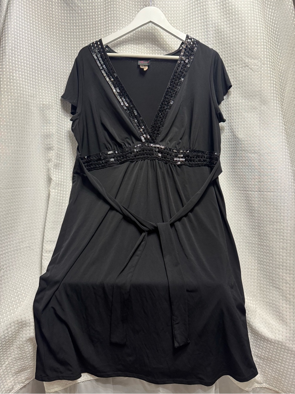 torrid Black V-Neck Sequin Waist Dress